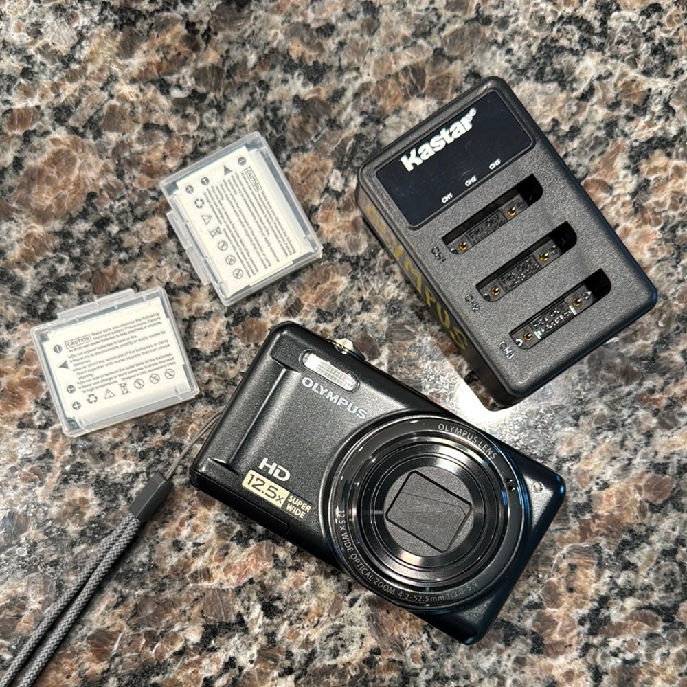 Olympus Black Digital Camera Compact with Zoom Lens